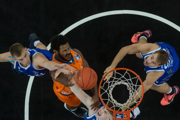 力与进步的 力与进步的