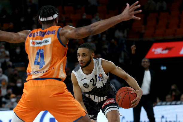 和对战术的 和对战术的